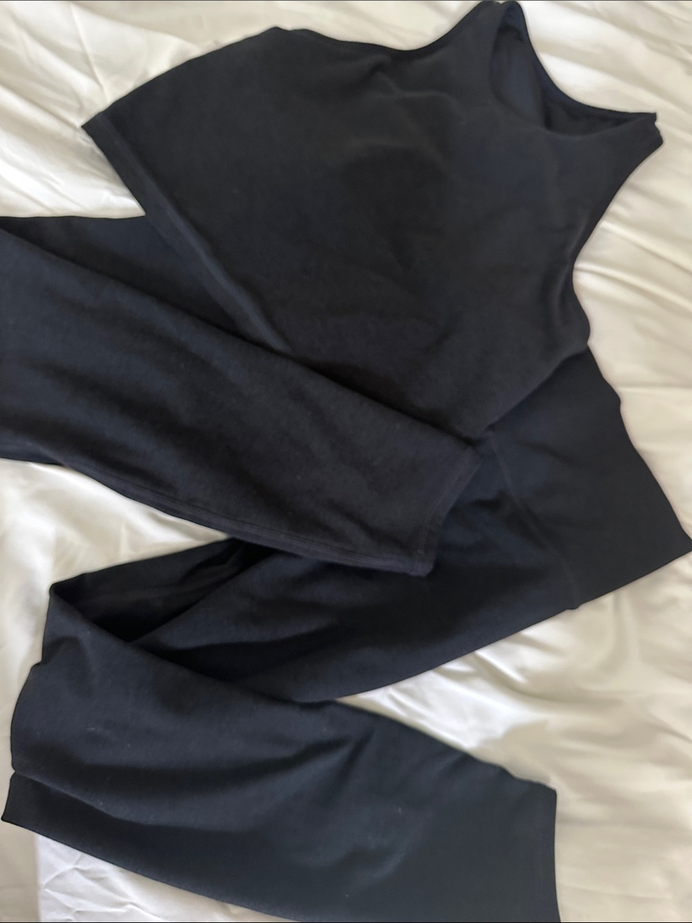 Vuori Set: top & leggings bundle